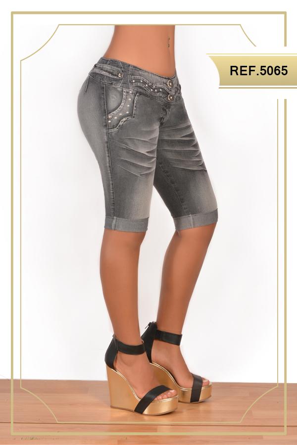 Ref. 001 -5065 Jean Capri Levanta cola Colombiano