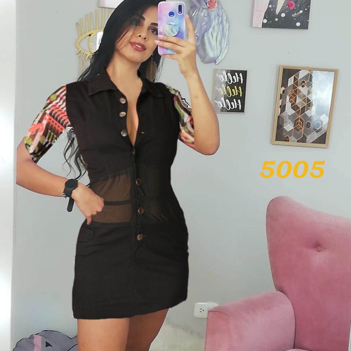 Ref. 030 -5005 Fantástico Vestido en Tela Vaquera en Color Negro con Botones delanteros, cuello y Mangas de estilo floral. - ropacolombianaeneuropa
