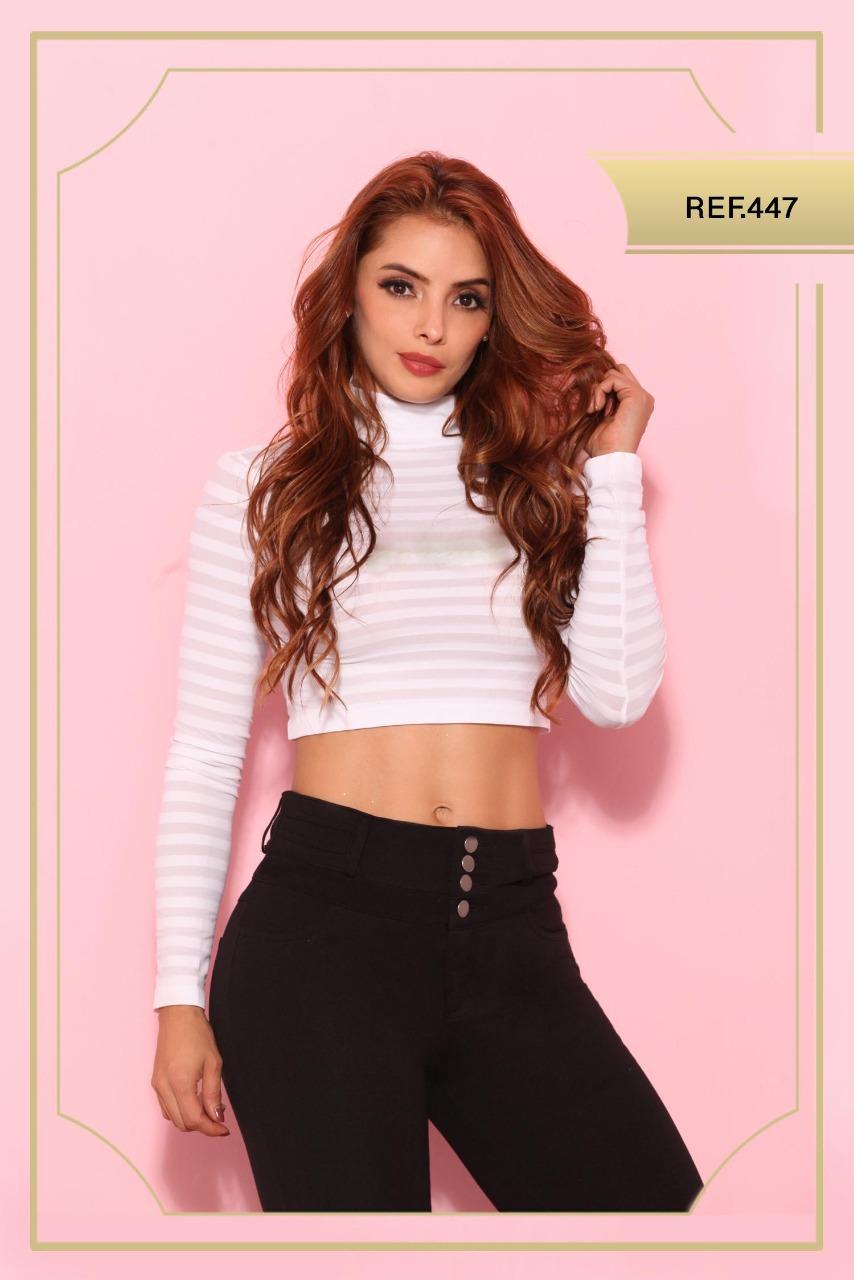 Ref. 003 -0447 Blusa hermosa de moda