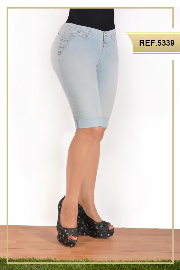 Ref. 001 -5339C Hermoso Jean tipo Capri Sin Bolsillos Levantacola