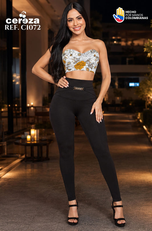 Ref. 004 -C1072 Conjunto Colombiano Marca CEREZA con pantalón Negro de Pretina ancha abdomen control y Blusa Blanca Decorado Floral amarillo y Hombros Descubiertos Verano - ropacolombianaeneuropa